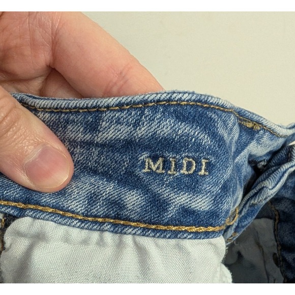 American Eagle Midi Shorts Distressed Crochet Lace Denim Boho Medium Wash 4 - Picture 4 of 6